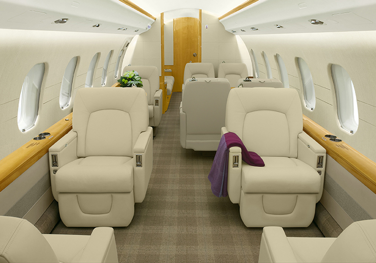 /media/stephanie-usp/aircraft-photos/global-express-xrs/interior_1.jpg